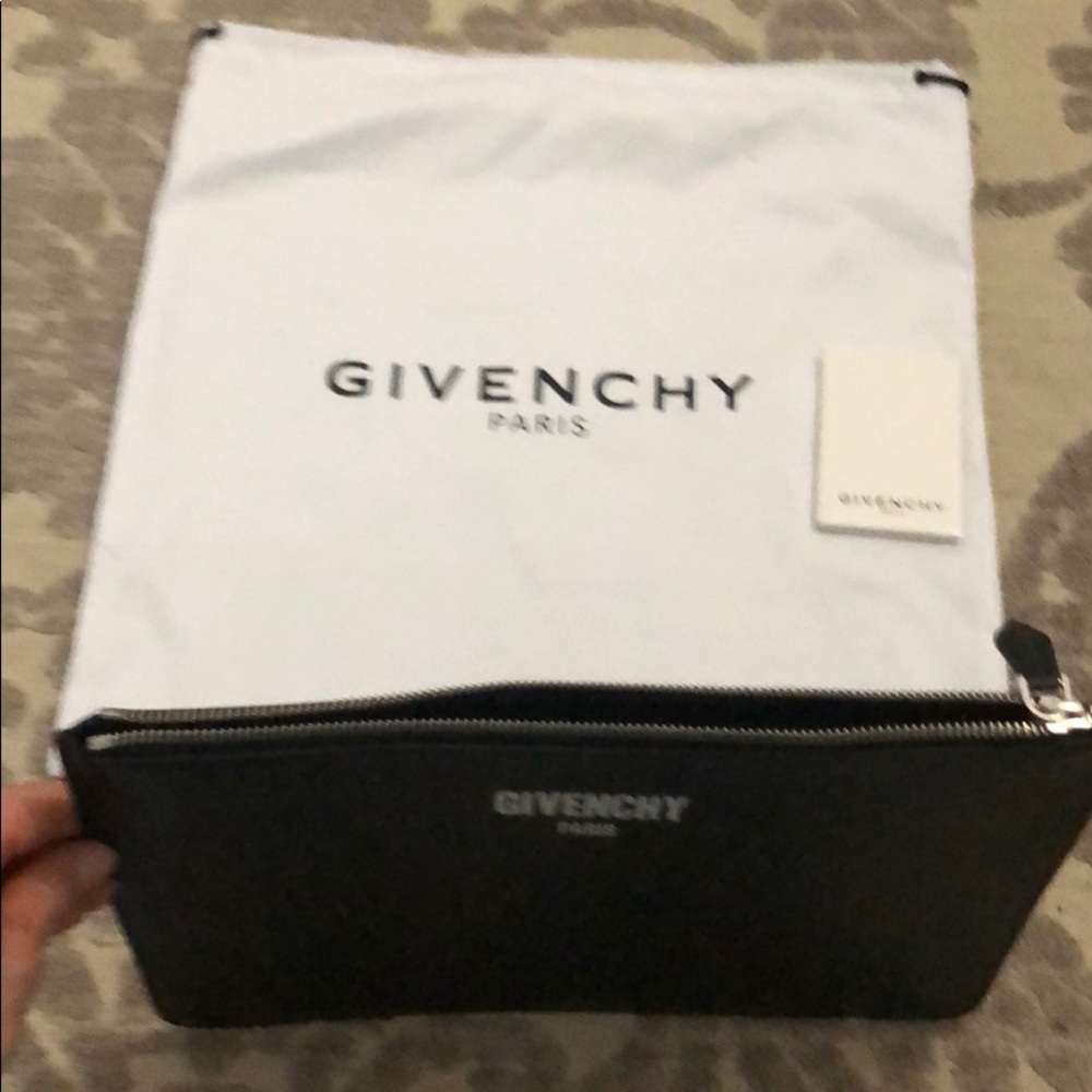 NEW Givenchy black zippered clutch bag - Picture 4 of 9